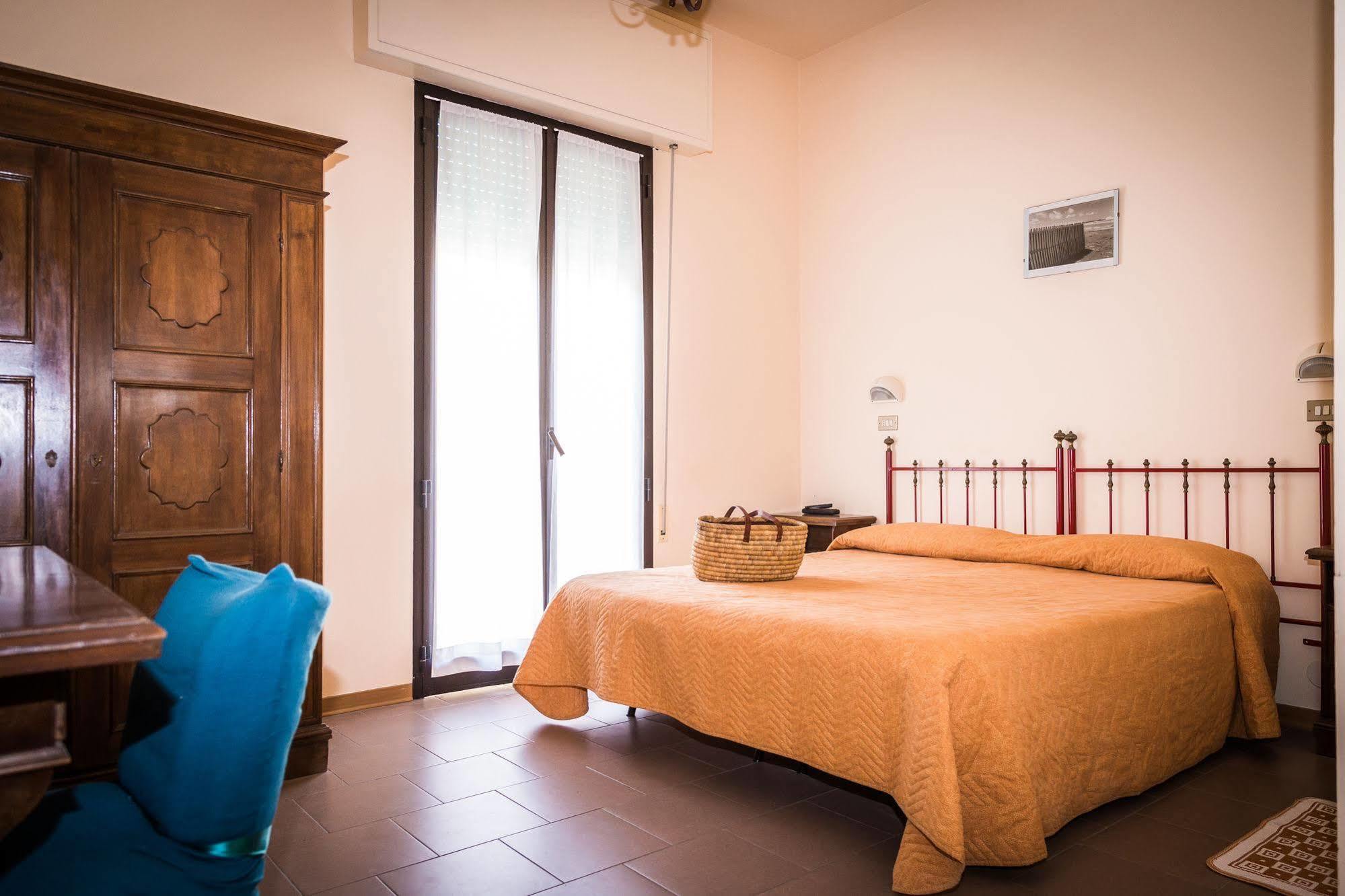 Hotel Doria Белариа-Игеа Марина Екстериор снимка