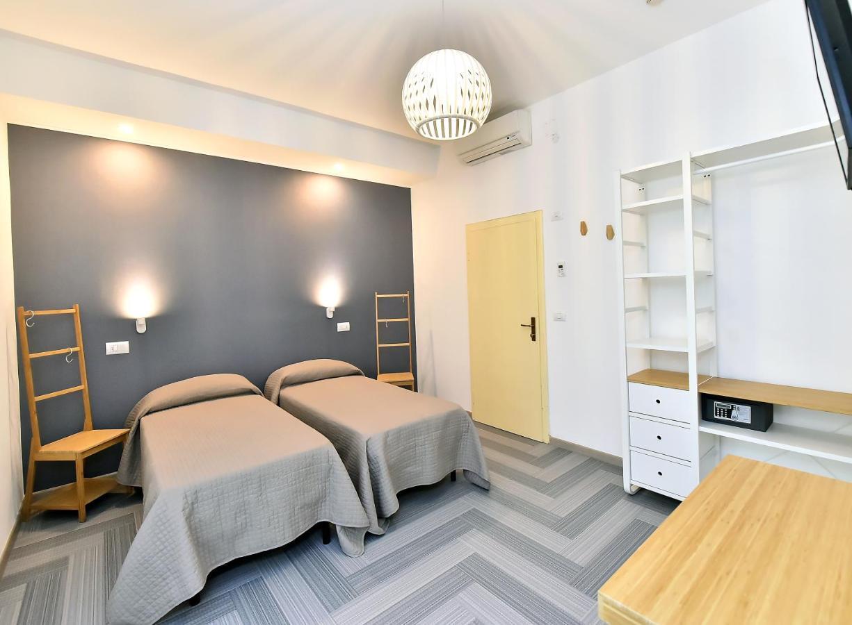 Hotel Doria Белариа-Игеа Марина Екстериор снимка